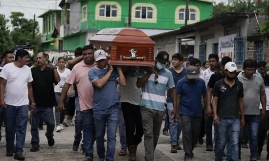 Mexican Police Say Drug Lord Killed 20 Townspeople