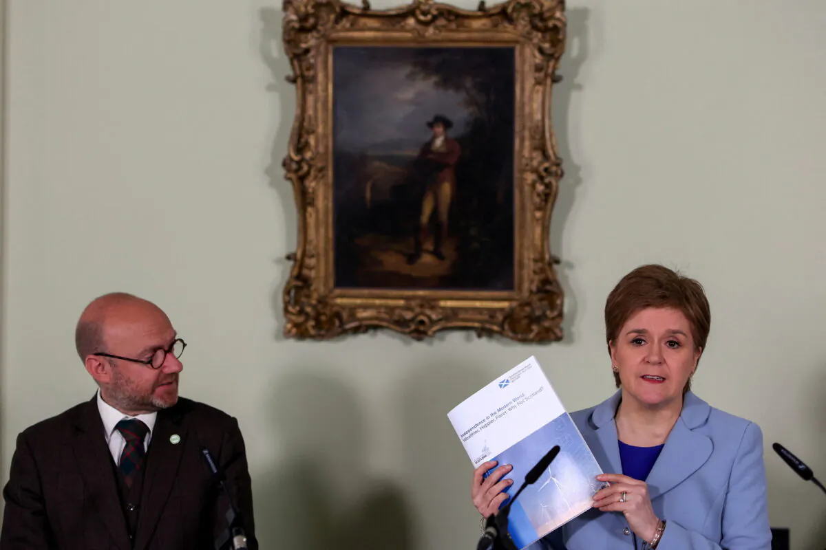 Scottish Government Minister and Scottish Green Party Co-Leader Patrick Harvie (left) and First Minister Nicola Sturgeon speaking at a press conference in Bute House in Edinburgh, on June 14, 2022. (Russell Cheyne/PA)