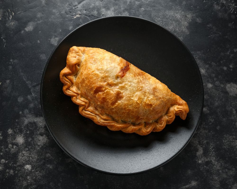 Traditional,Cornish,Pasty,Filled,With,Beef,Meat,,Potato,And,Vegetables