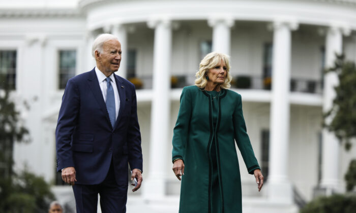 Joe Biden and First Lady Earned Nearly $580,000 in 2022, Tax Returns Show