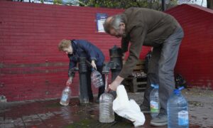 Heavy Russian Barrage on Ukraine, No Water for Much of Kyiv