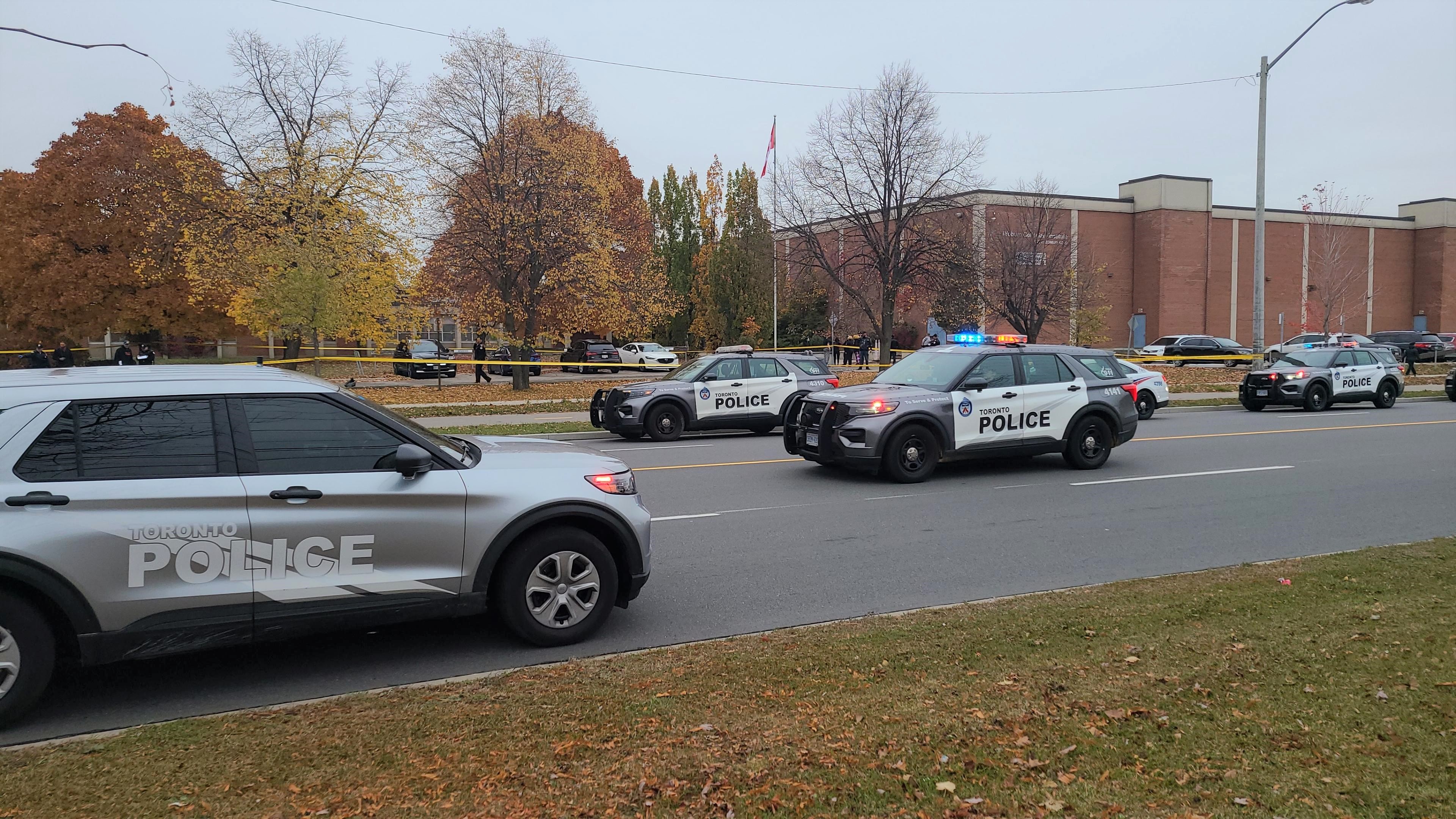 One Student Injured After Shooting Outside Toronto High School - Vimarsana News