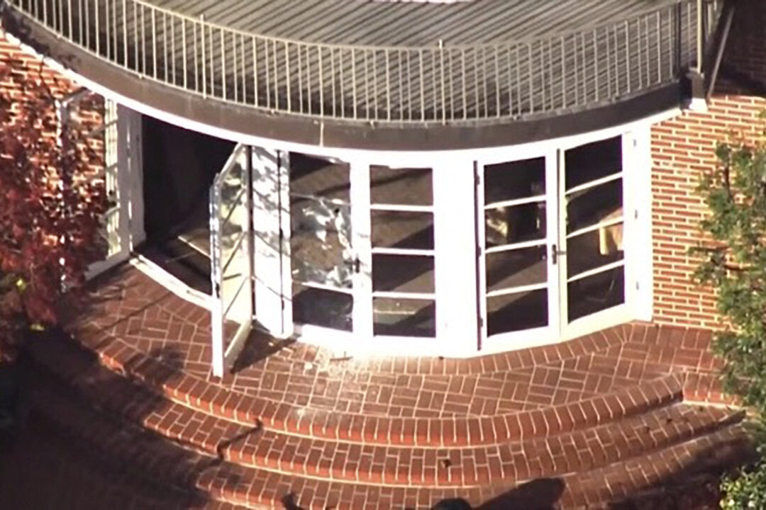 A screen grab taken from video shows damage to the home of U.S. House Speaker Nancy Pelosi after her husband Paul Pelosi was assaulted during a break-in at their house in San Francisco, Calif., on Oct. 28, 2022. (KGO-TV via ABC via Reuters)