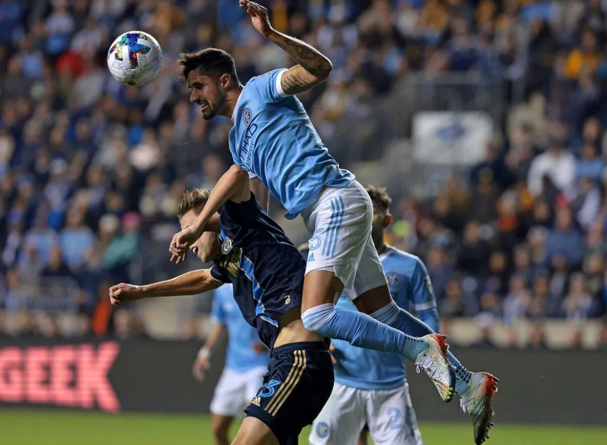 New York City defender Thiago Martins (5) heads the ball against Philadelphia Union defender Jack Elliott (3) during the first half for the conference finals for the Audi 2022 MLS Cup Playoffs in Philadelphia, on Oct. 30, 2022. (Vincent Carchietta/USA TODAY Sports via Field Level Media)