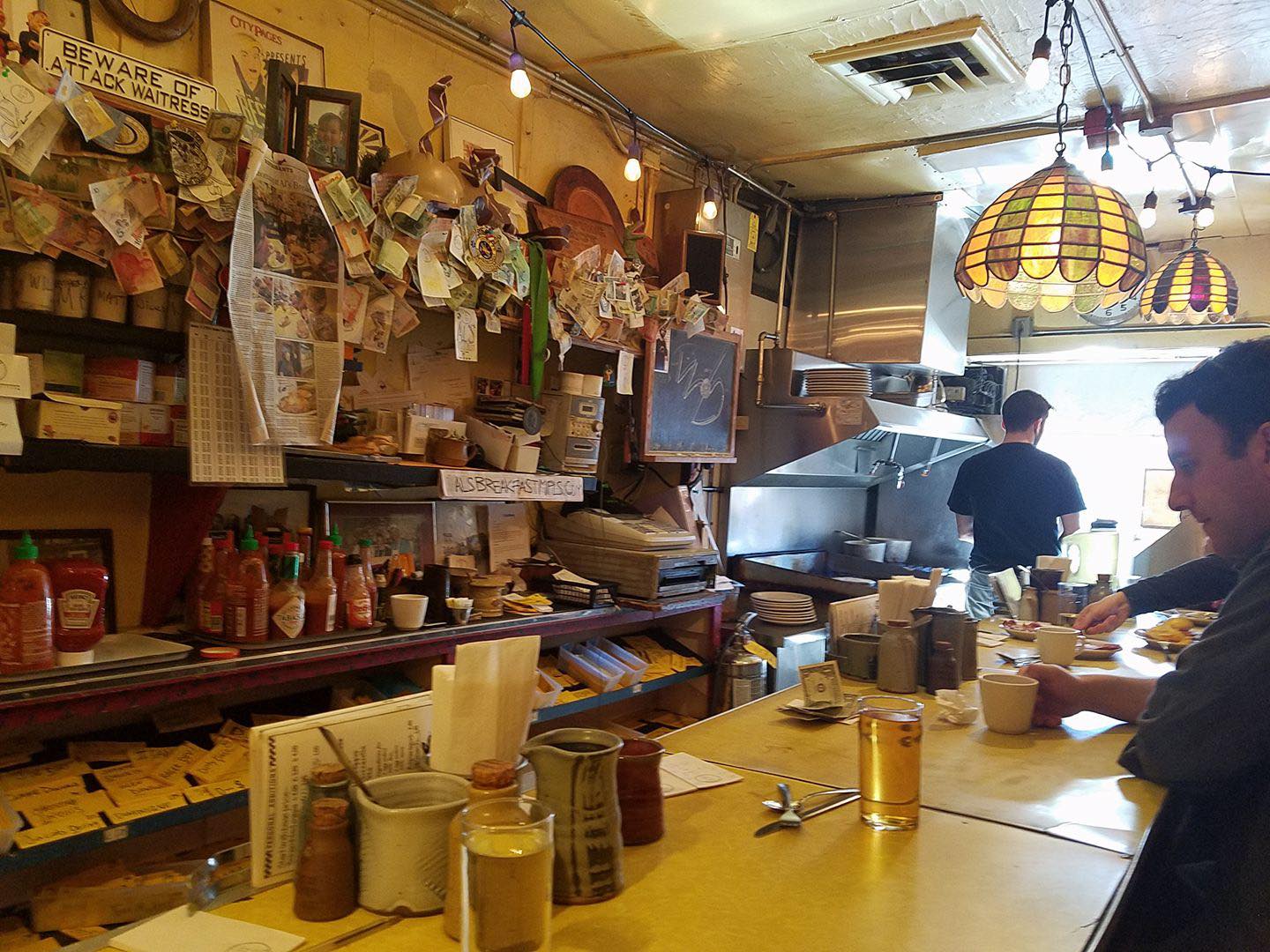 als breakfast counter