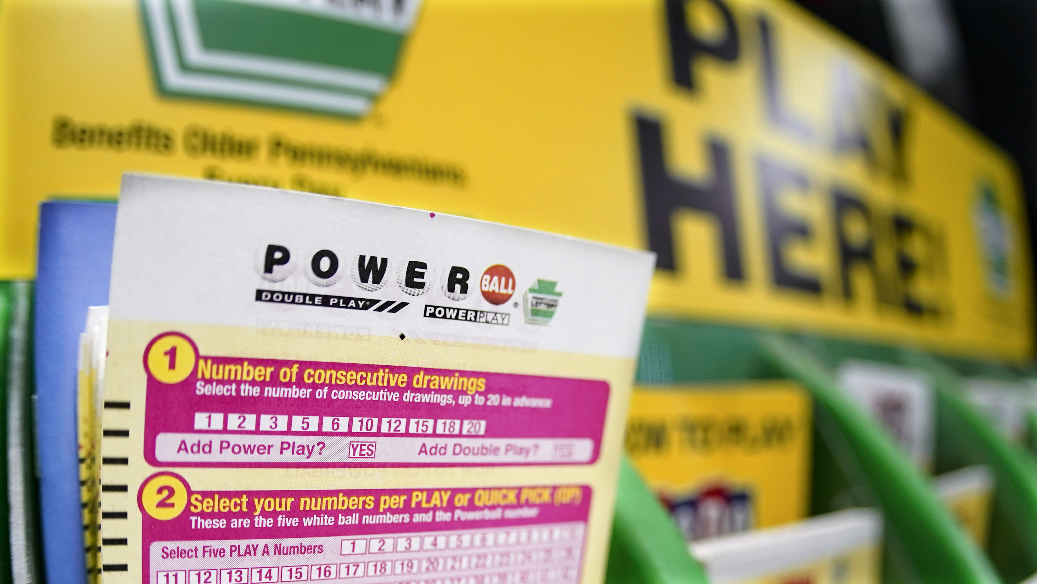 Record $1.6 Billion Powerball Jackpot Fans Ticket Sales - Vimarsana News