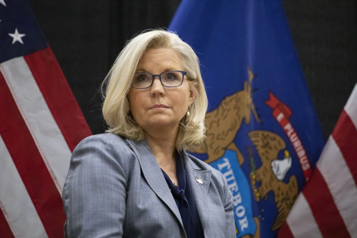 Rep. Liz Cheney (R-Wyo.) campaigns with Rep. Elissa Slotkin (D-Mich.) at an Evening for Patriotism and Bipartisanship event in East Lansing, Mich., on Nov. 1, 2022. (Bill Pugliano/Getty Images)