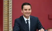 Quebec Government Says It Is Ready to Make Oath of Office to the King Optional