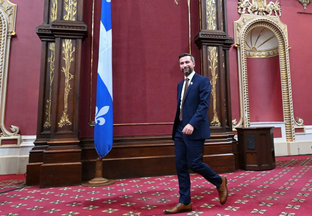 Quebec solidaire spokesman Gabriel Nadeau-Dubois walks to his caucus, Oct. 19, 2022. (The Canadian Press/Jacques Boissinot)
