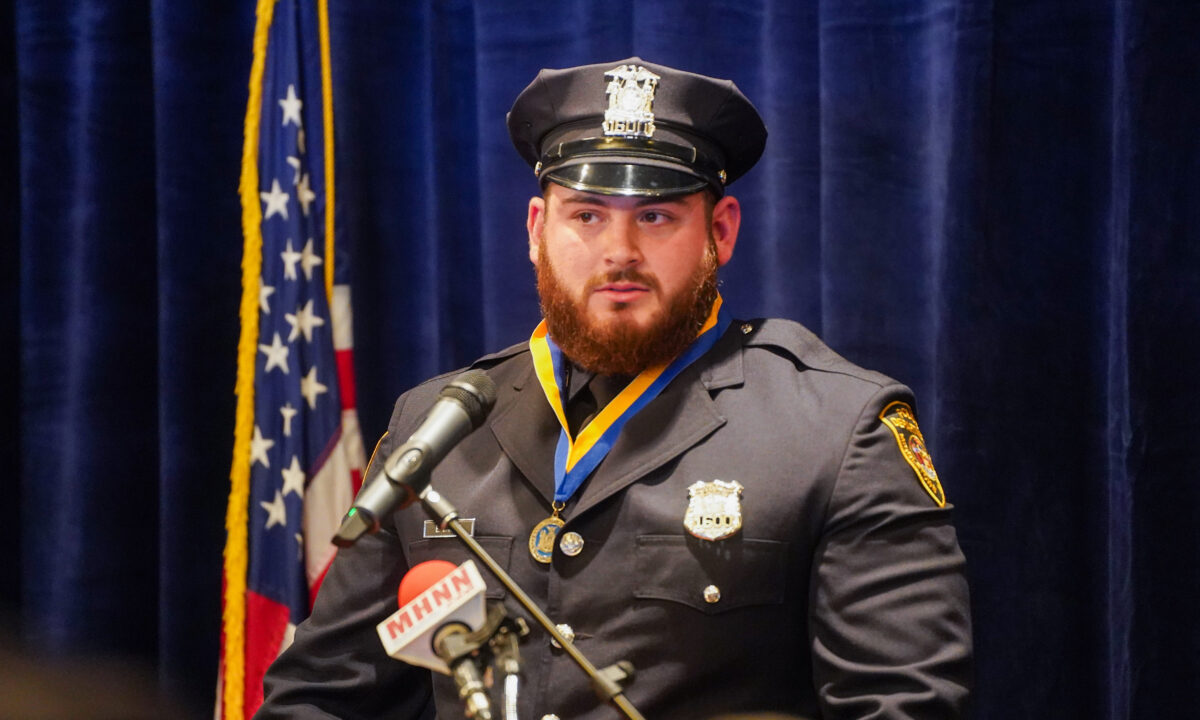 Middletown Police Officer Awarded New York State Medal Of Valor