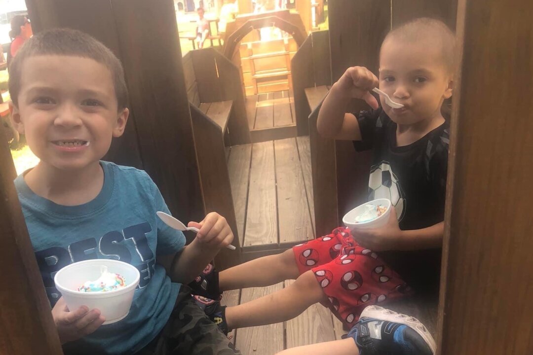 Michael Seklecki, 5, and Noah Seklecki, 3, eating ice just an hour before they were taken by the Massachusetts Department of Children's Services on a report of medical abuse by Boston Children's Hospital. (Courtesy of family)
