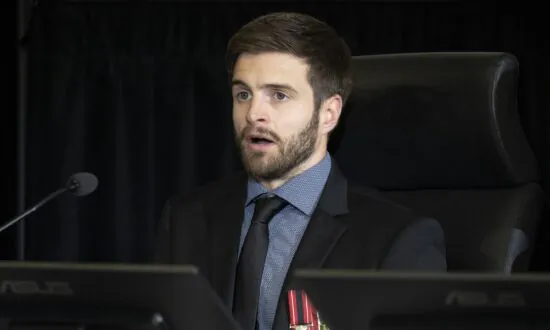 Veteran Tells Inquiry Police ‘Dumped’ Him Without Charges 10km From City Core During Convoy Protest