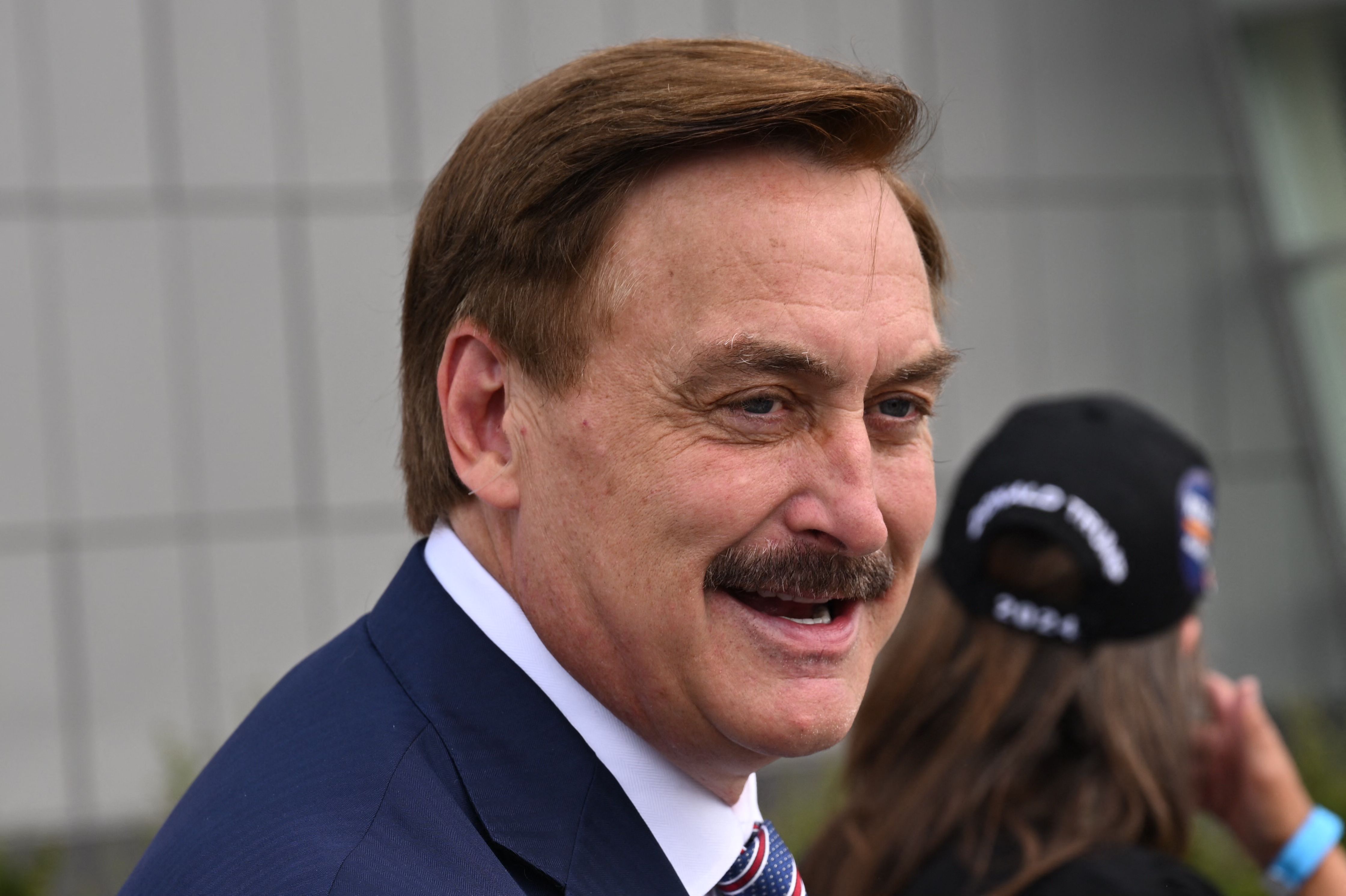 Mike Lindell to Appeal Judge's Denial of Request to Have Phone Seized by FBI Returned: Attorney - Vimarsana News