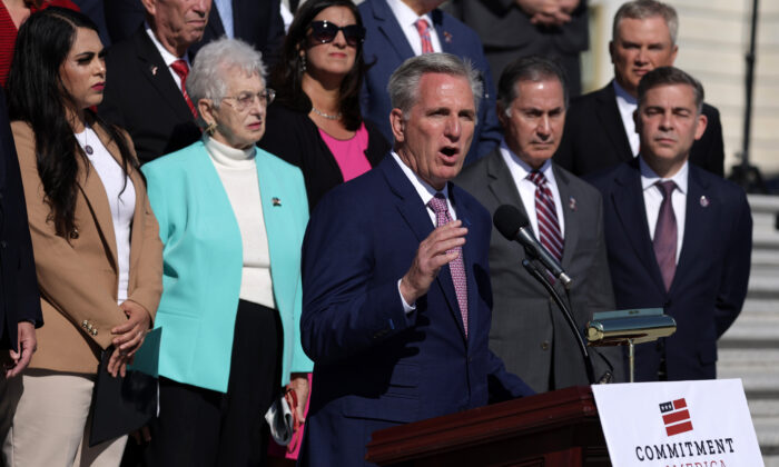 U.S. House Minority Leader Rep. Kevin McCarthy (R-Calif.) speaks at the East Steps of the U.S. Capitol in Washington on Sept. 29, 2022. (Alex Wong/Getty Images)