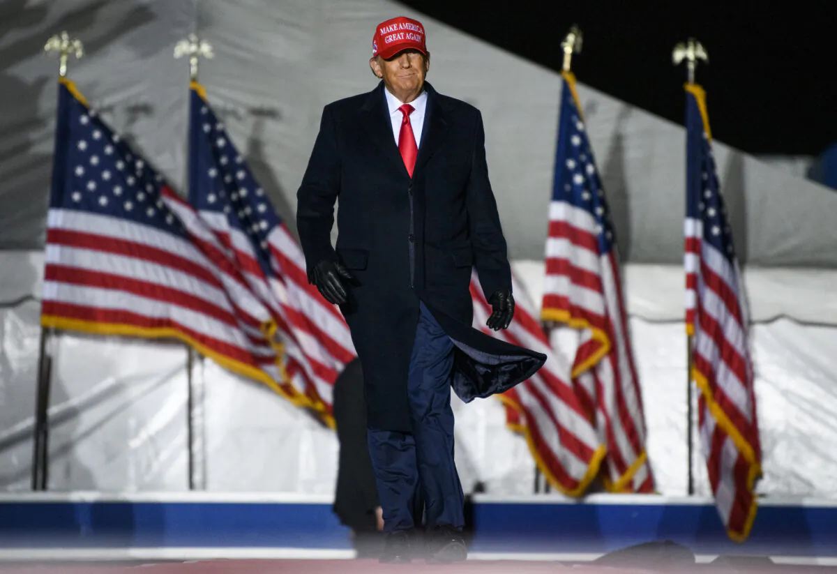 Former U.S. President Donald Trump arrives during a campaign event at Sioux Gateway Airport in Sioux City, Iowa, on Nov. 3, 2022. (Stephen Maturen/Getty Images)