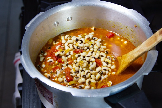 making Black-Eyed Pea Curry with Yogurt Masala