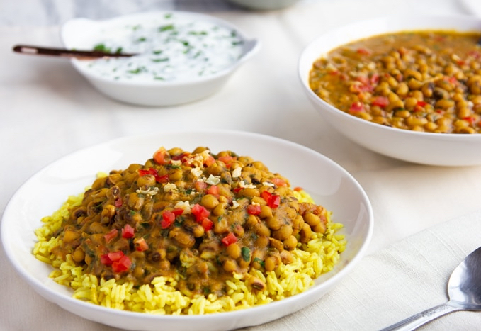 Black-Eyed Pea Curry with Yogurt Masala