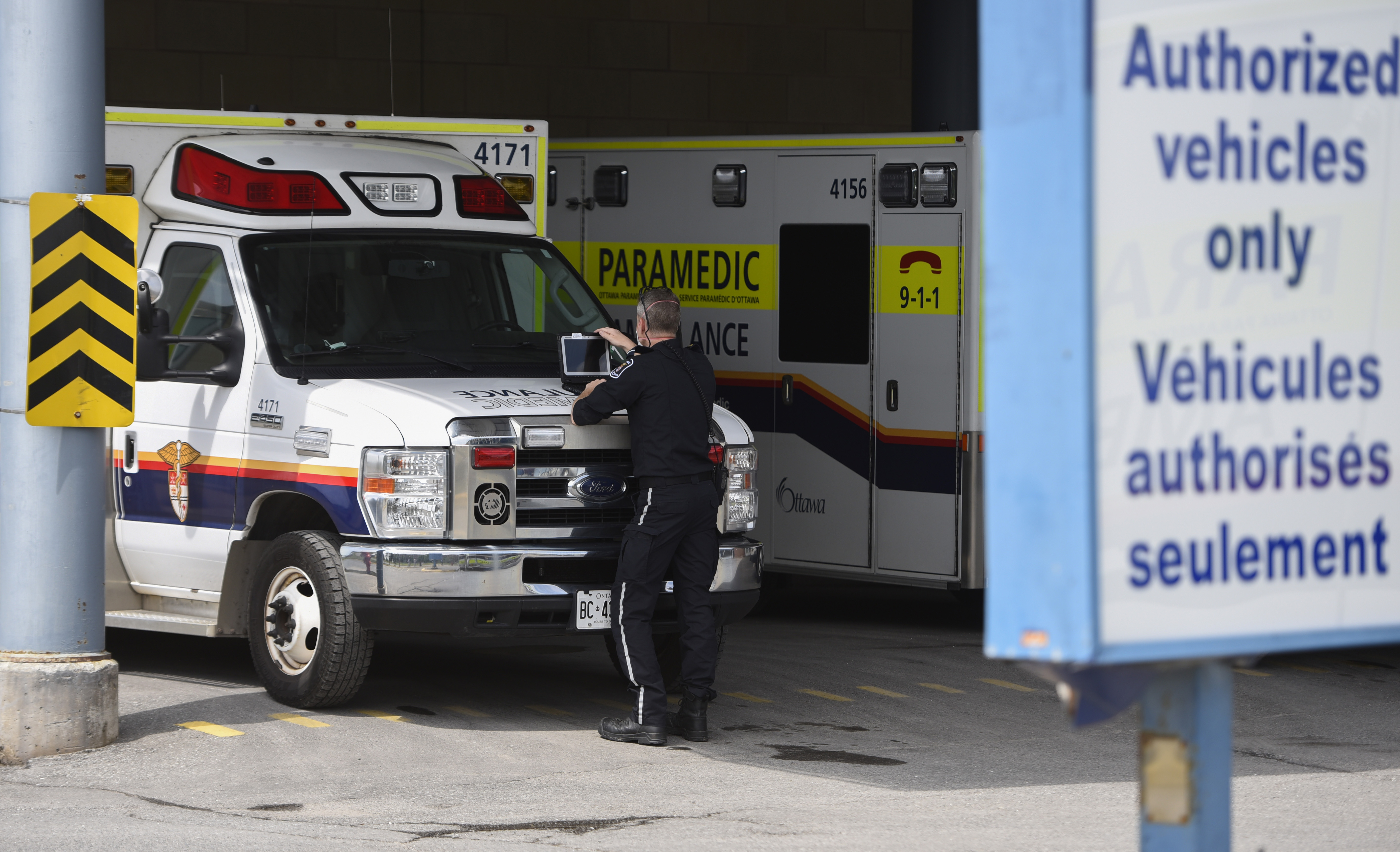 Children's Hospitals Across Canada Report Being 'Overwhelmed' by Kids With Respiratory Infections - Vimarsana News