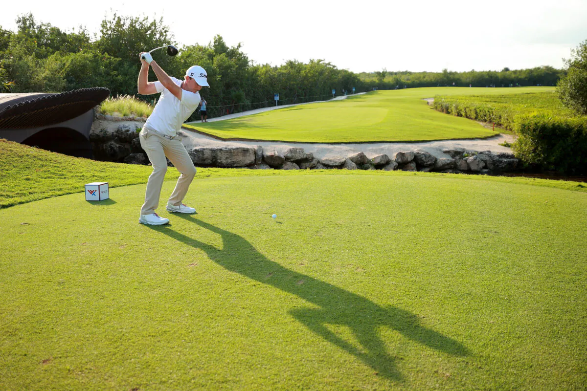 Russell Henley of United States 16t during the final round of the World Wide Technology Championship at Club de Golf El Camaleon in Playa del Carmen, Mexico, on Nov. 6, 2022. (Hector Vivas/Getty Images)