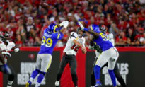 Brady Throws Last-Minute TD Pass, Bucs Beat Rams 16–13