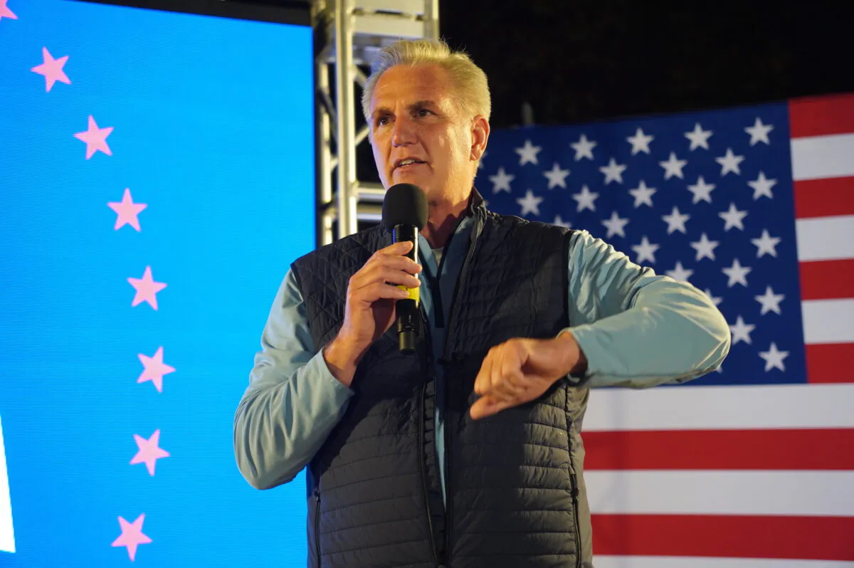 House minority leader Kevin McCarthy (R-Calif.) at a rally for Republican Congressional candidate Jen Kiggans in Virginia Beach, Va., on Nov. 7, 2022. (Terri Wu/The Epoch Times)