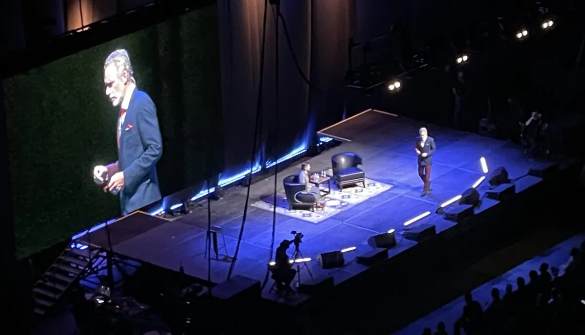 Jordan Peterson talks onstage at the Honda Center in Anaheim, Calif., on Nov. 3, 2022. (Carol Cassis/The Epoch Times)