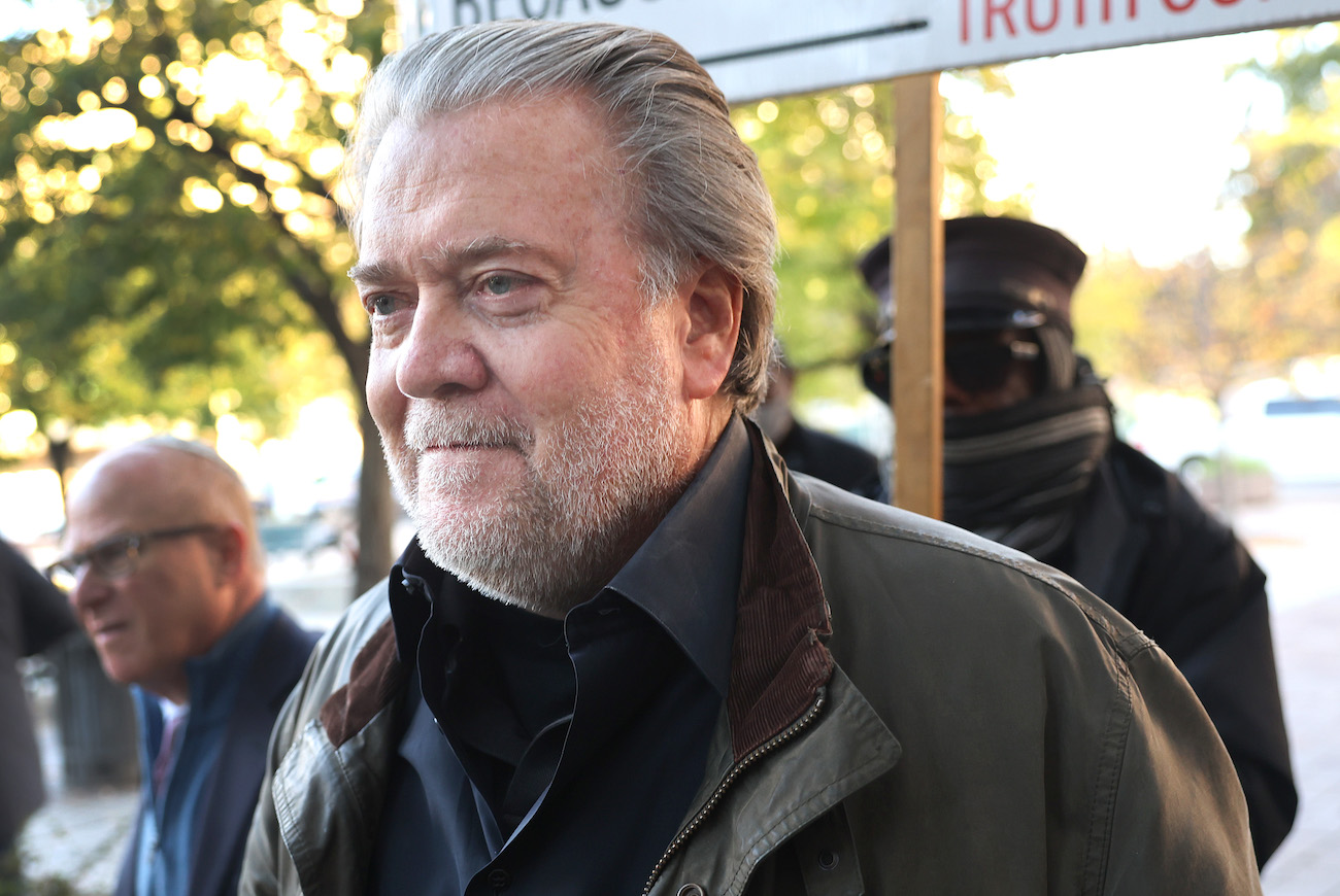 Steve Bannon's Prison Sentence Formally Put on Hold Amid Appeal of Conviction - Vimarsana News
