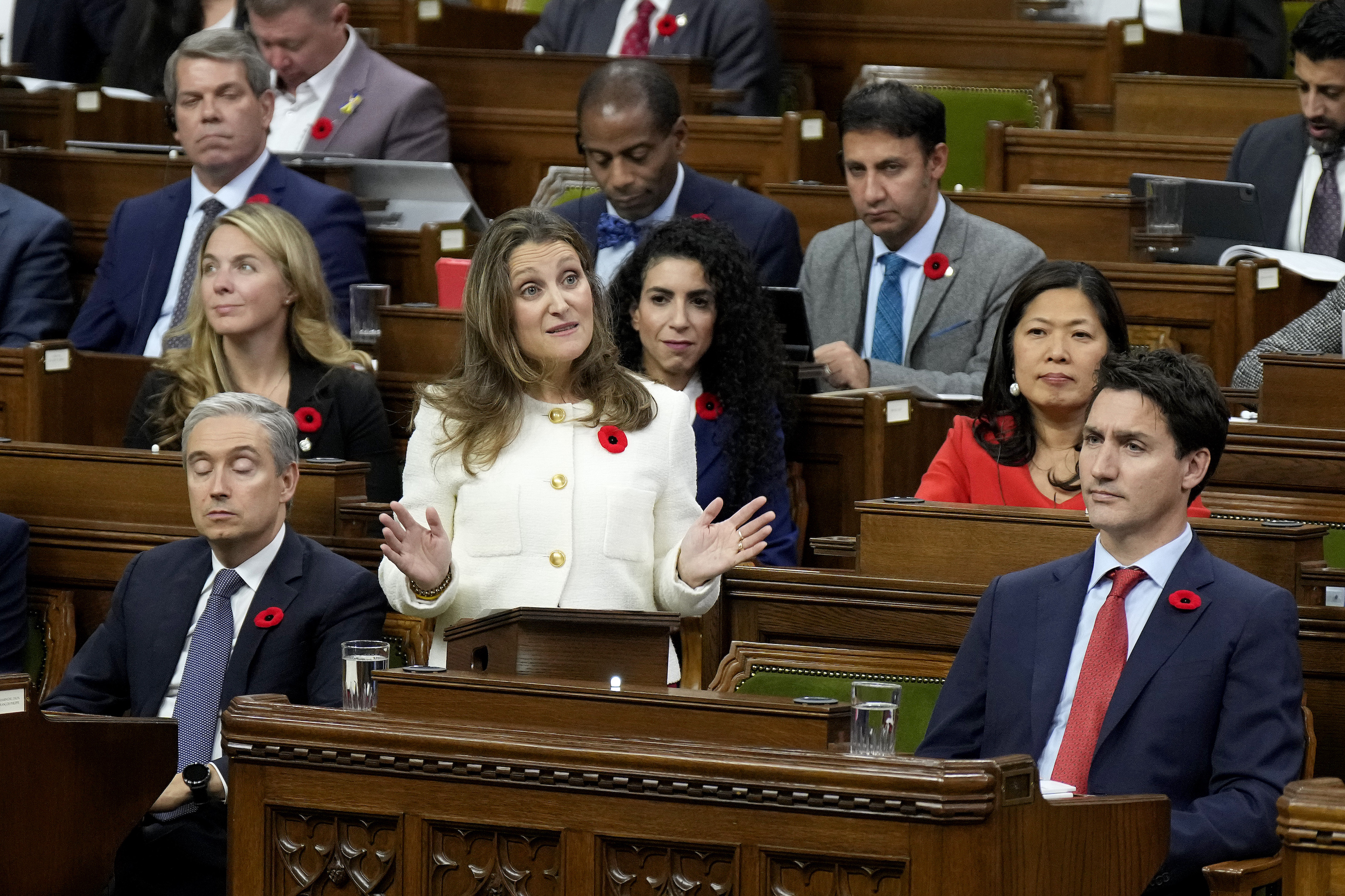 Ottawa Moves to Counter Effects of US Inflation Reduction Act on Its Green Initiatives - Vimarsana News