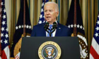 Democrats Seeking to Revive Federal Weapons Ban Following Recent Mass Shootings