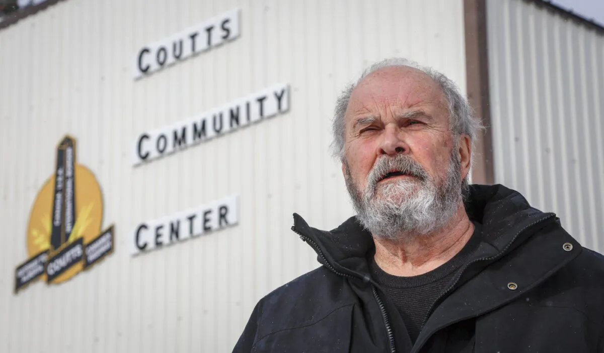 Mayor Jim Willett, mayor of Coutts, Alta., is shown in Coutts, Alta., Jan. 31, 2022. (The Canadian Press/Jeff McIntosh)
