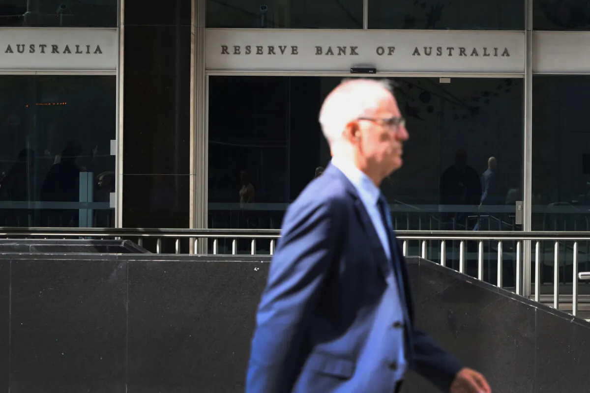 A pedestrian moves past the Reserve Bank of Australia (RBA) building in Sydney, Australia, on Oct. 18, 2022. (Lisa Maree Williams/Getty Images)