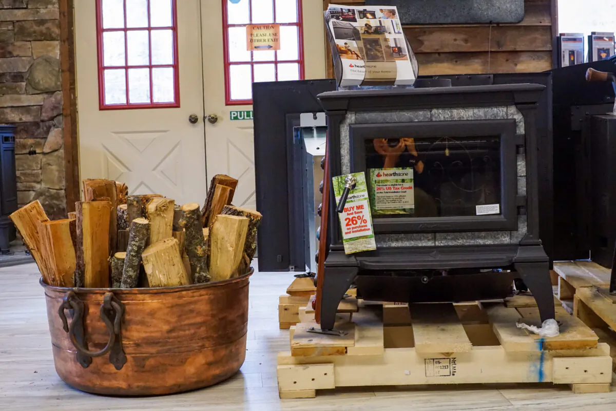 A wood stove on display at Chimney Sweep Energy showroom in Orange County, N.Y., on Nov. 5, 2022. (Cara Ding/The Epoch Times)