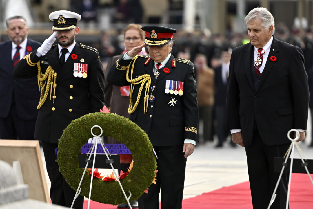Governor General Urges Young Canadians to Learn from Veterans ...
