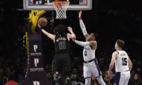 Davis Scores Season-High 37, Lakers Beat Nets to Snap Skid