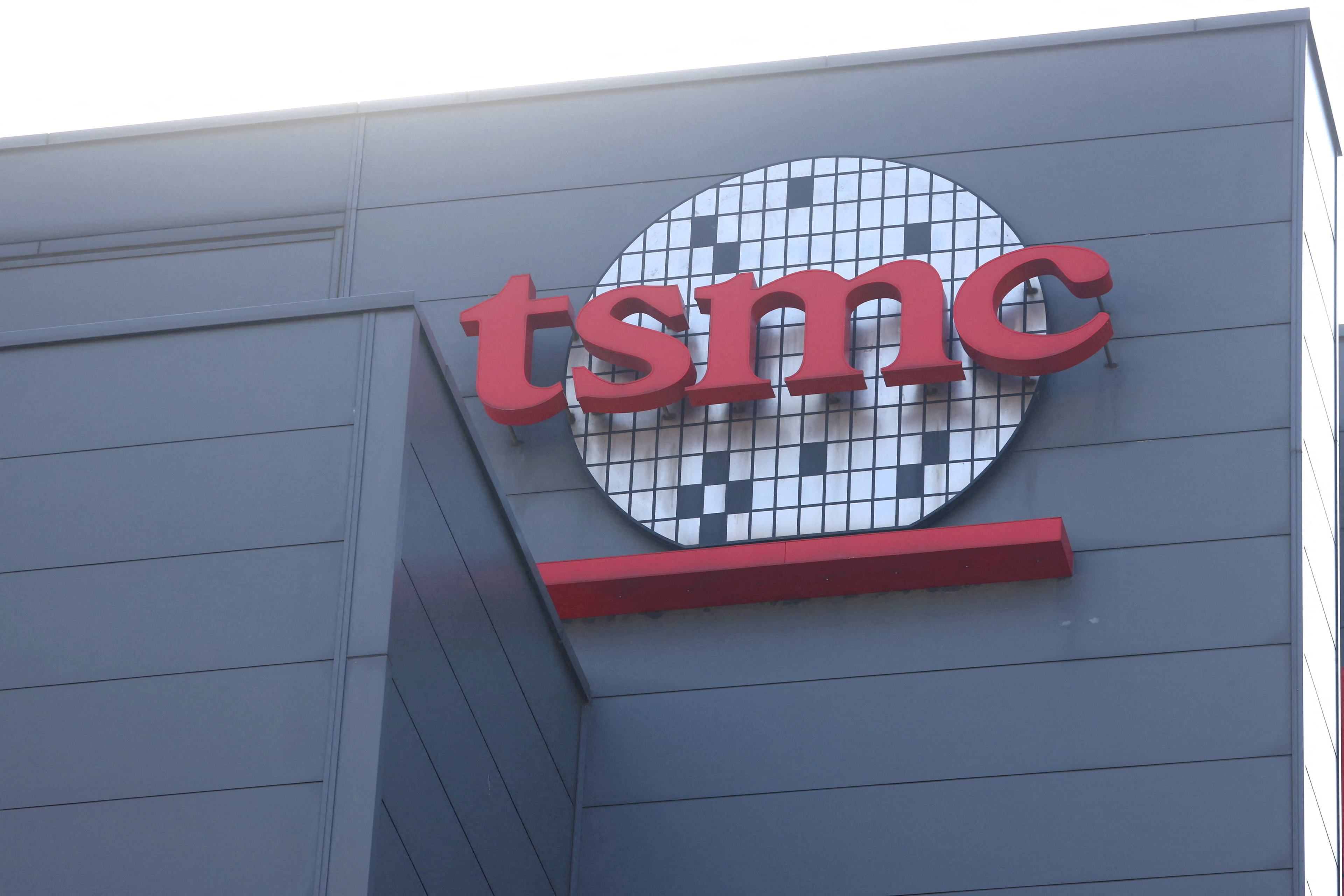 Taiwan Experts Weigh in on TSMC's Plan to Bring Leading-Edge 3Nm Chip Tech to US - Vimarsana News