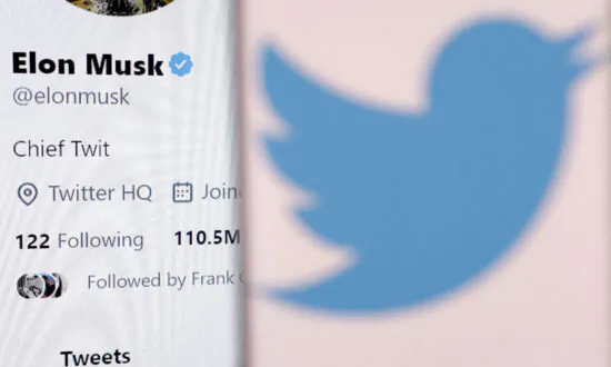 Musk to Relaunch Twitter’s Blue Check Subscription on Nov 29