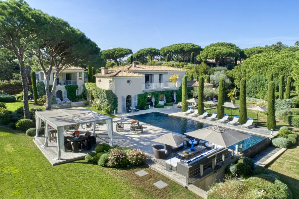 The estate has the feel and amenities of a very private, very exclusive resort. (Carlton Group)