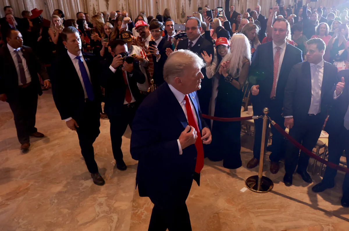 Former U.S. President Donald Trump prepares to leave after speaking during an event at his Mar-a-Lago home in Palm Beach, Florida, on Nov. 15, 2022. (Joe Raedle/Getty Images)