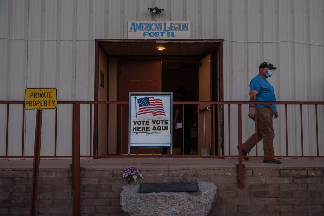 Republicans in Arizona County End Effort to Hand Count Ballots | The ...