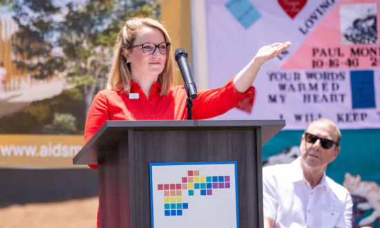 Los Angeles County Drag Queen Storytime Canceled After Protesters Show Up