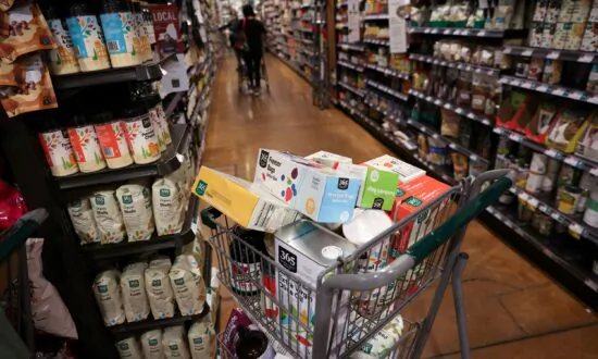 Major Grocery Chain Trying to Keep Stores Open Due to Increase in Theft, Violence