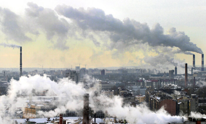 Smoke from chimneys in St. Petersburg, March 3, 2005.  (Sergey Kulikov/AFP via Getty Images)