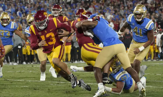 No. 7 USC Survives Shootout Over Rival UCLA 48–45