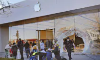 SUV Slams Into Massachusetts Apple Store; 1 Dead, 16 Injured