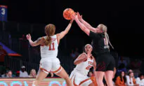 No. 6 Louisville Beats No. 3 Texas at Battle 4 Atlantis