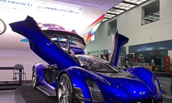 LA Auto Show Begins 10-Day Run at Convention Center
