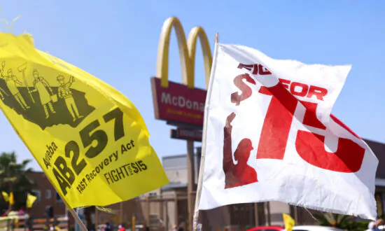 California to Vote on Fast-Food Workers’ Wage Hike in 2024 After Businesses Gather Over One Million Opposing Votes