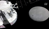 Orion Spacecraft Performs Maneuver to Enter Moon Orbit