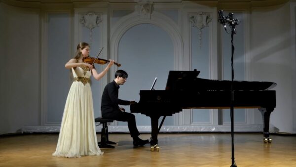 Mozart: Flute and Harp Concerto in C K299 | Mathilde Calderini, Xavier de Maistre