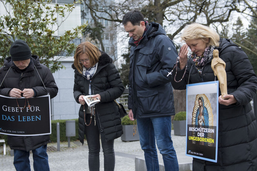 **Legislation Targets Prayer Restrictions at Abortion Clinics as Pro-Life Advocates Stand Firm**